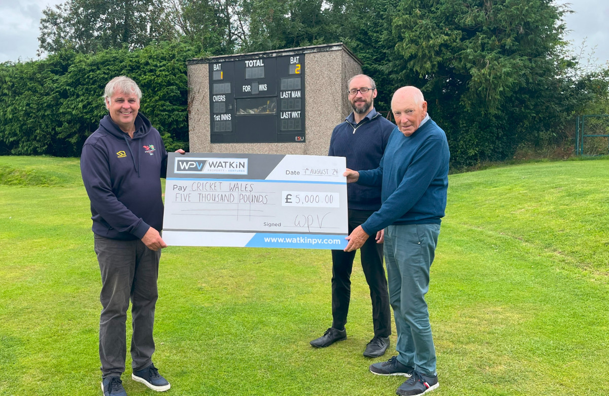 Cricket Wales Cheque presentation final resize